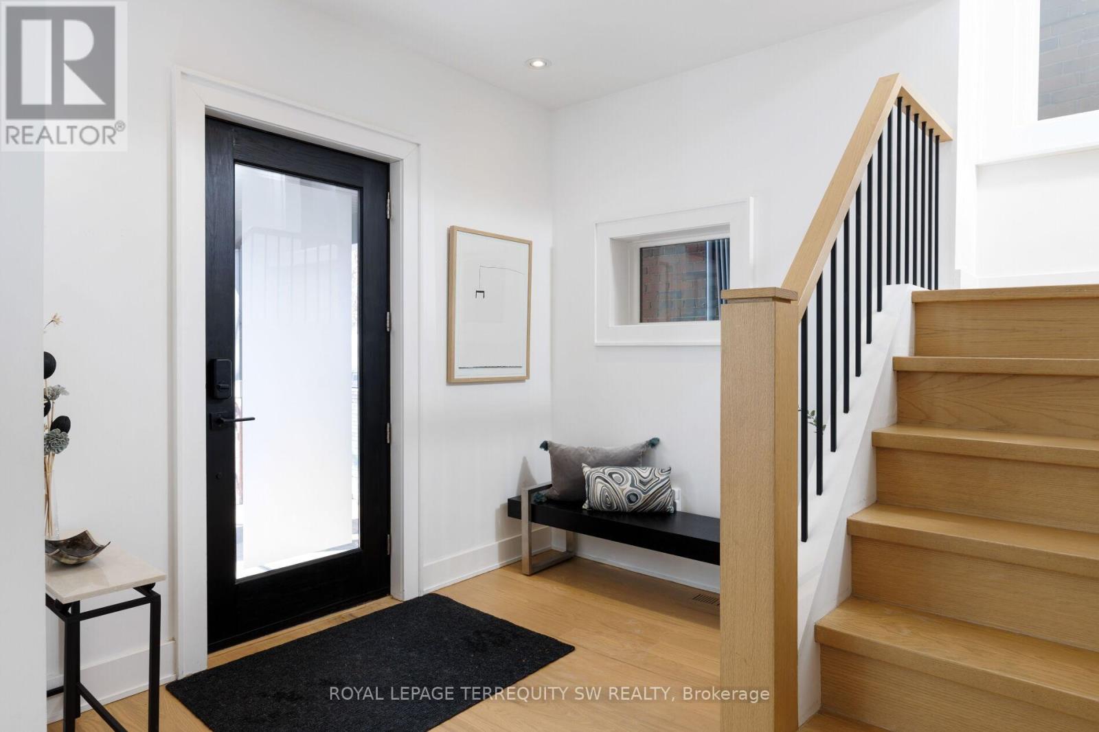 96 Summerhill Avenue, Toronto, Ontario  M4T 1B2 - Photo 3 - C12972212