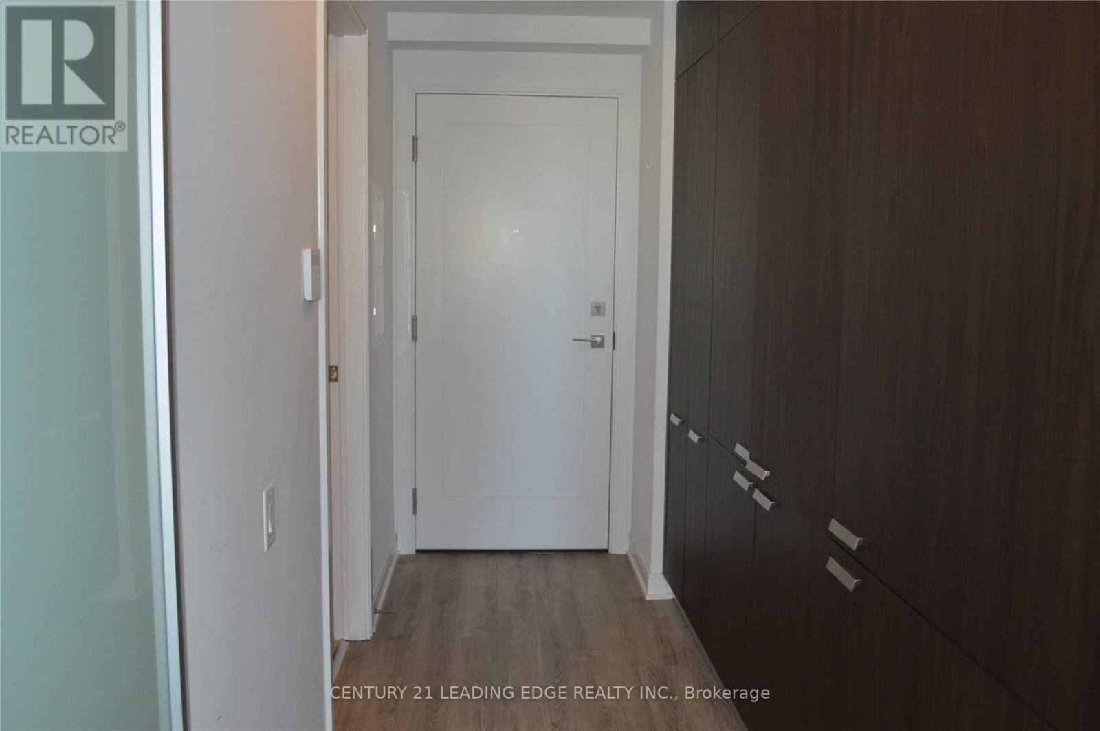 2401 - 50 Charles Street E, Toronto, Ontario  M4Y 0C3 - Photo 3 - C12972220