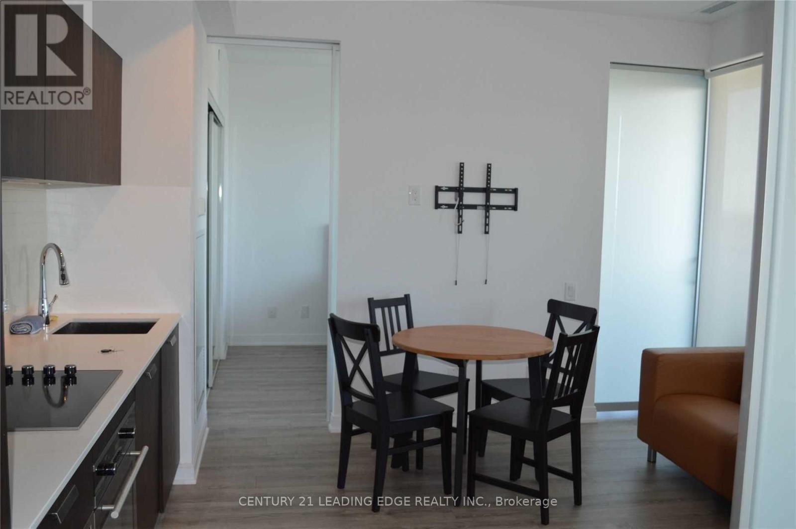 2401 - 50 Charles Street E, Toronto, Ontario  M4Y 0C3 - Photo 9 - C12972220