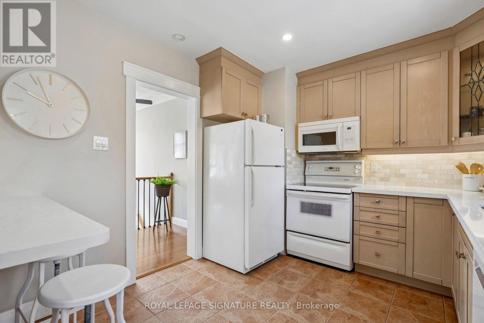 90 Woodgarden Crescent, Toronto, Ontario  M1E 3K2 - Photo 10 - E12971936