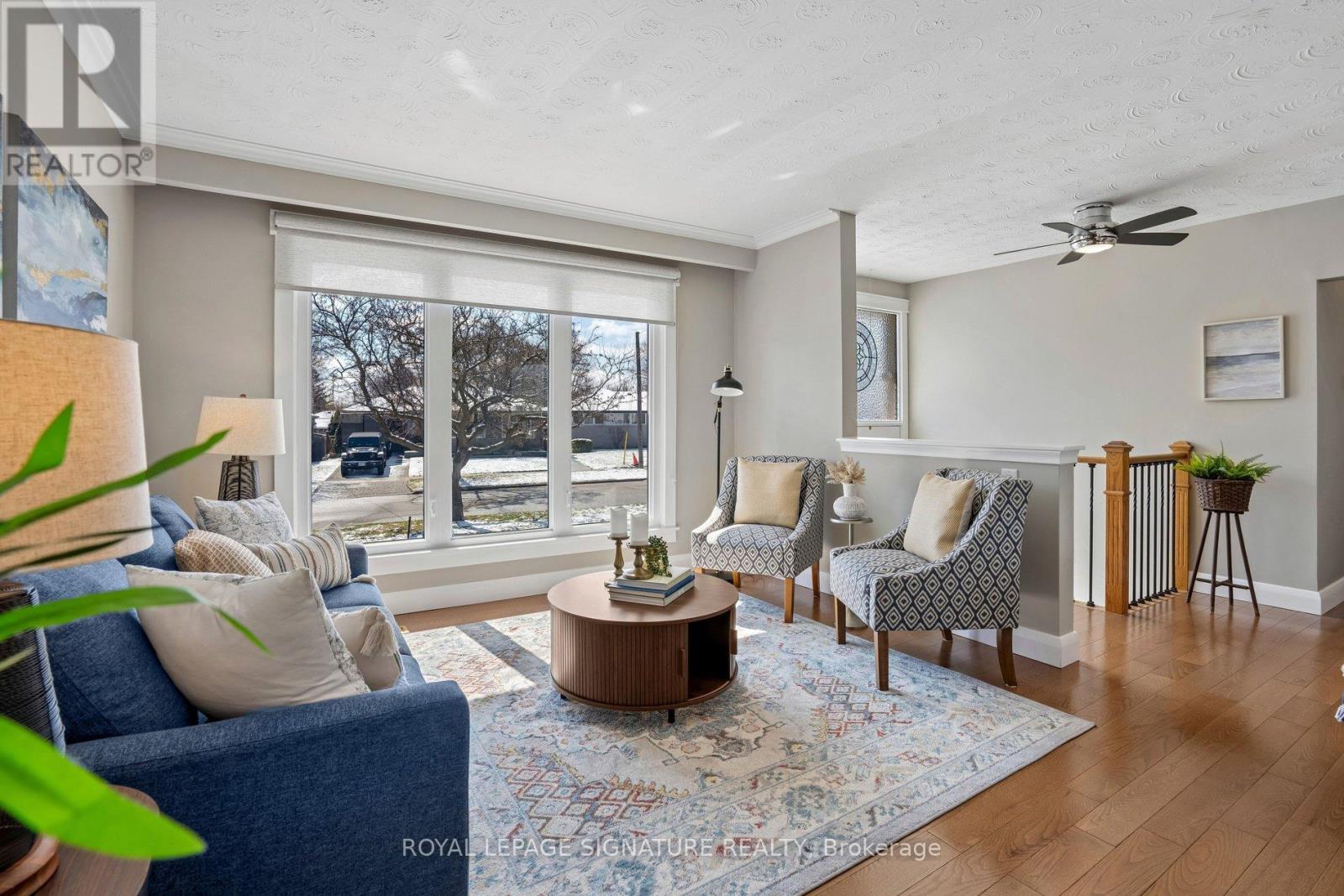 90 Woodgarden Crescent, Toronto, Ontario  M1E 3K2 - Photo 5 - E12971936