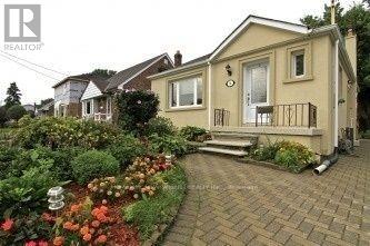 38 AINSDALE ROAD, Toronto, Ontario