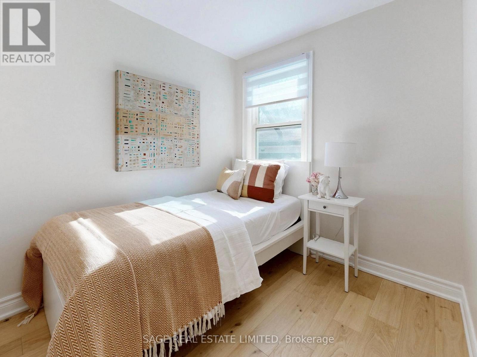 8 Lombardy Crescent, Toronto, Ontario  M1K 4N8 - Photo 19 - E12972072