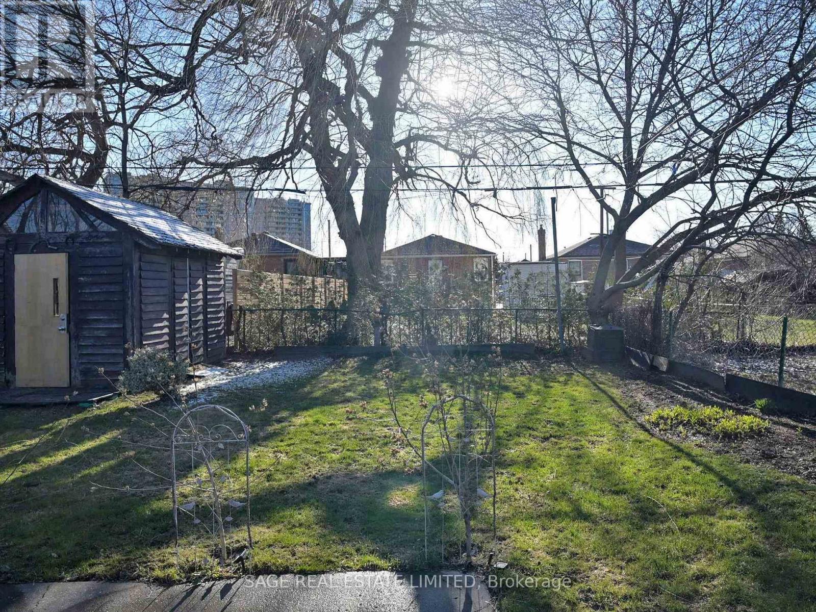 8 Lombardy Crescent, Toronto, Ontario  M1K 4N8 - Photo 41 - E12972072