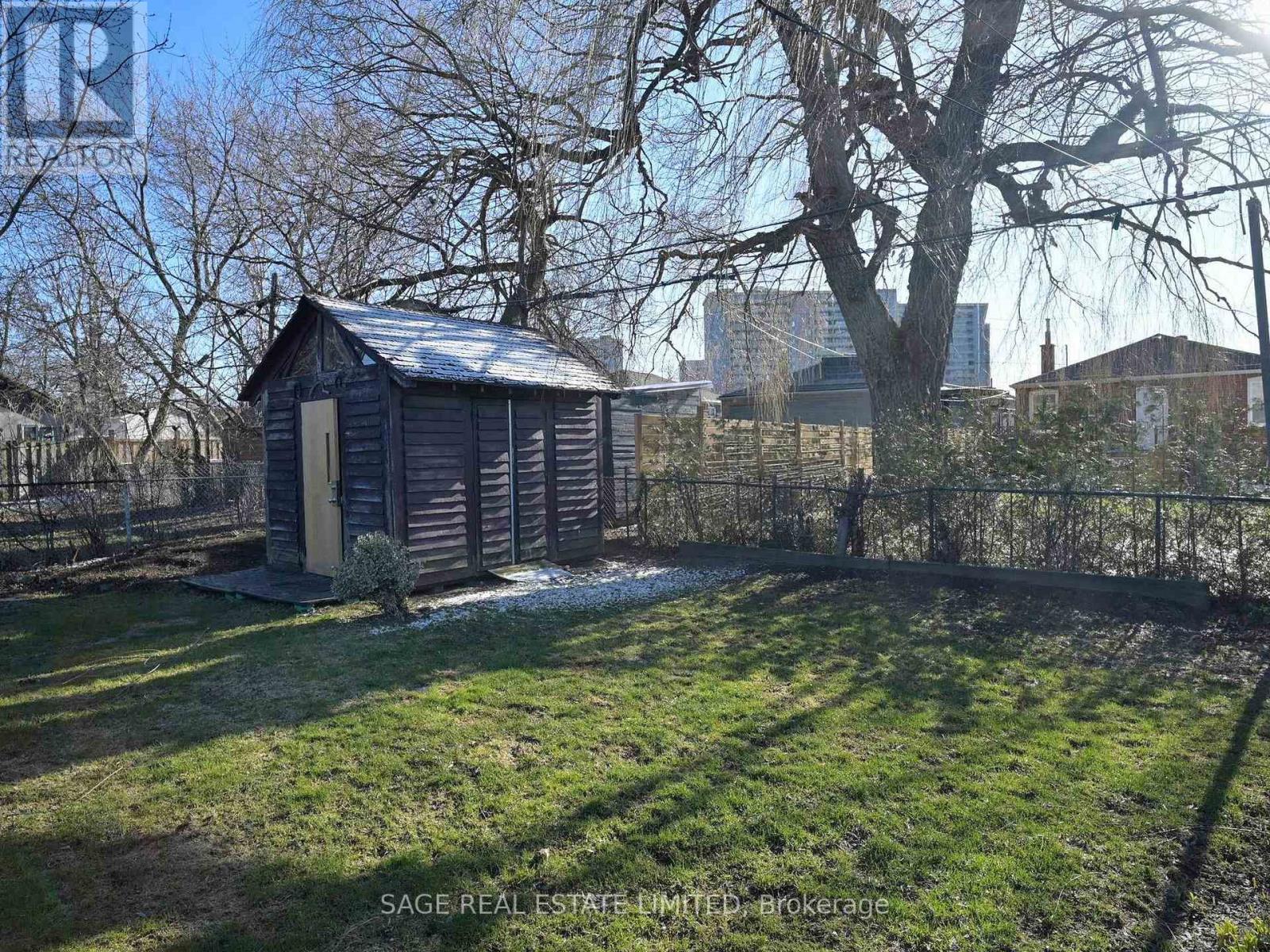 8 Lombardy Crescent, Toronto, Ontario  M1K 4N8 - Photo 45 - E12972072