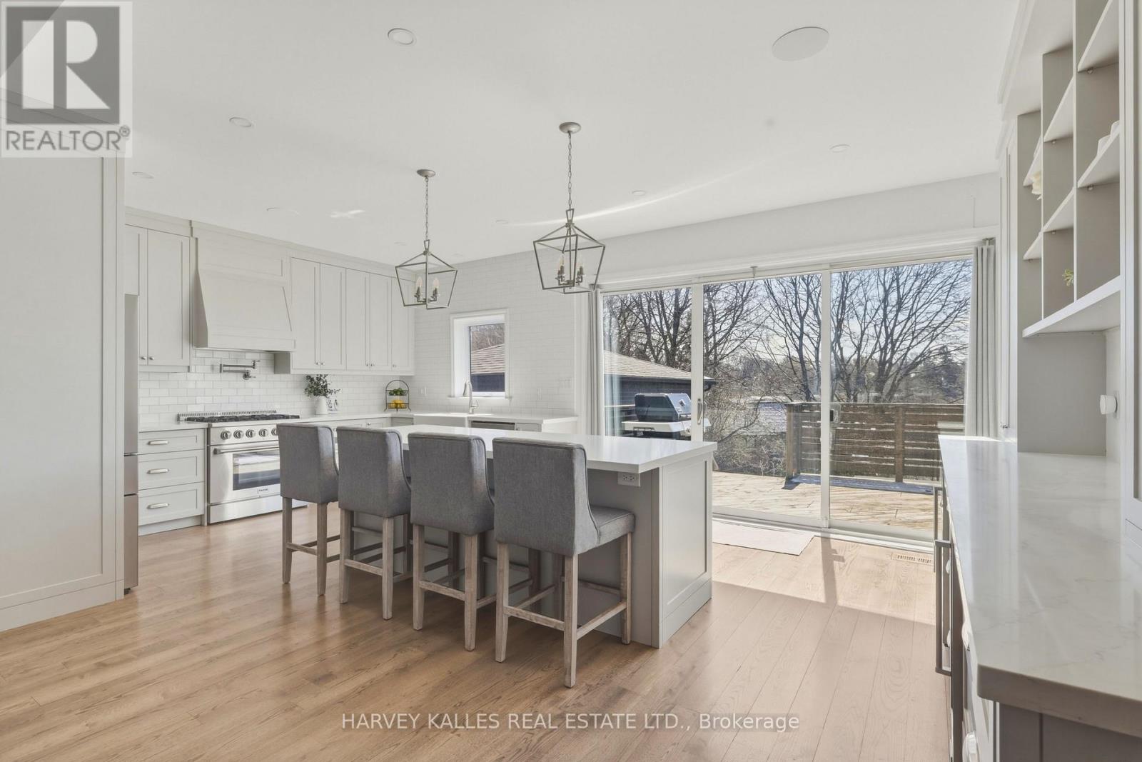 31 Ferris Road, Toronto, Ontario  M4B 1G2 - Photo 12 - E12972132