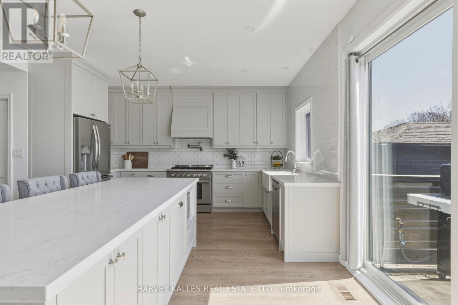 31 Ferris Road, Toronto, Ontario  M4B 1G2 - Photo 13 - E12972132