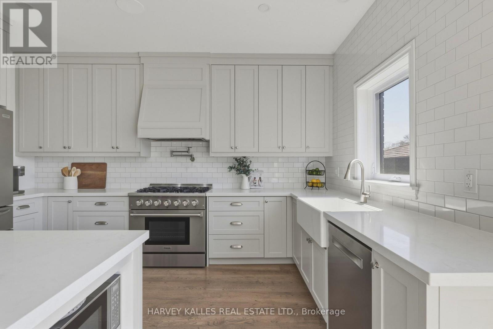 31 Ferris Road, Toronto, Ontario  M4B 1G2 - Photo 16 - E12972132