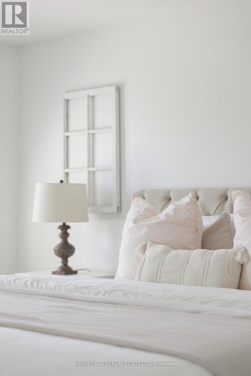 31 Ferris Road, Toronto, Ontario  M4B 1G2 - Photo 24 - E12972132