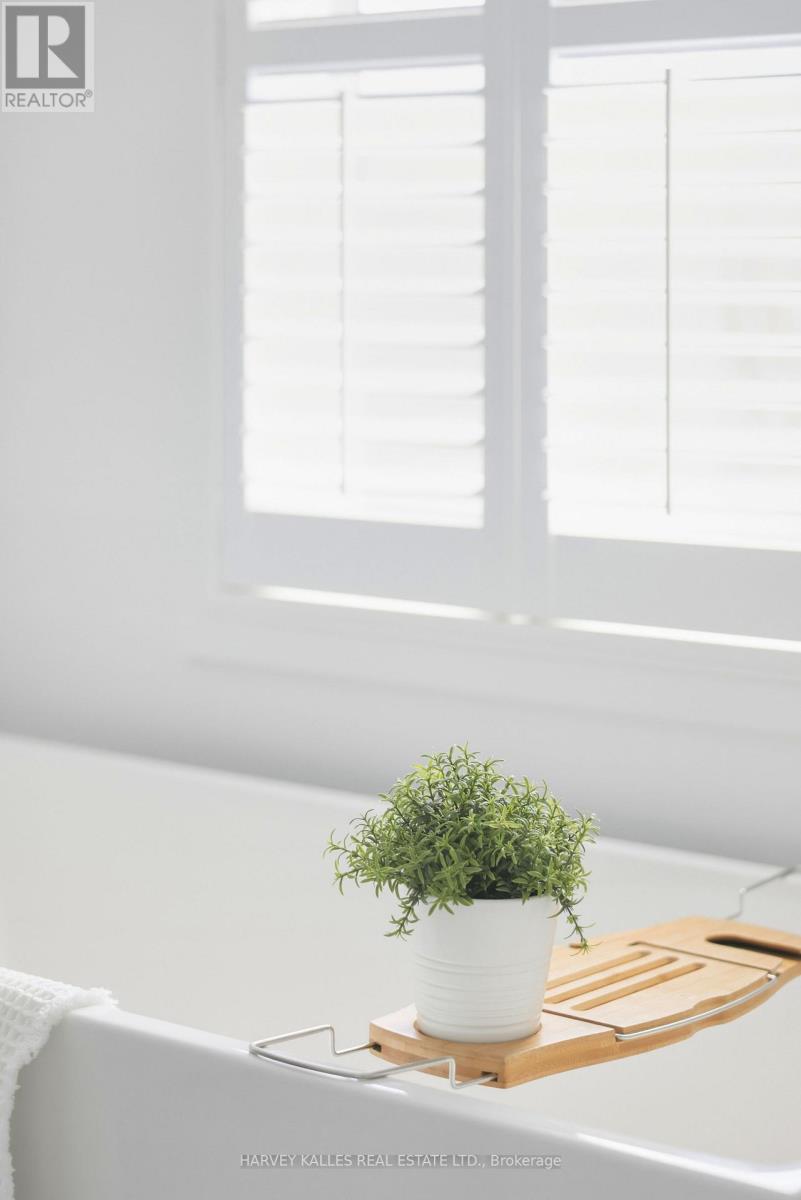 31 Ferris Road, Toronto, Ontario  M4B 1G2 - Photo 28 - E12972132