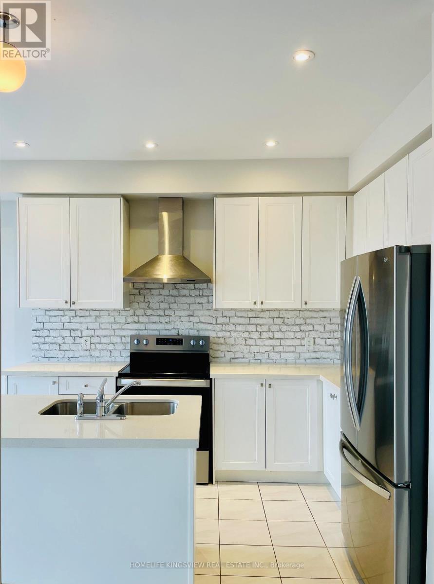 1371 Klondike Court, Oshawa, Ontario  L1H 8L7 - Photo 3 - E12972228