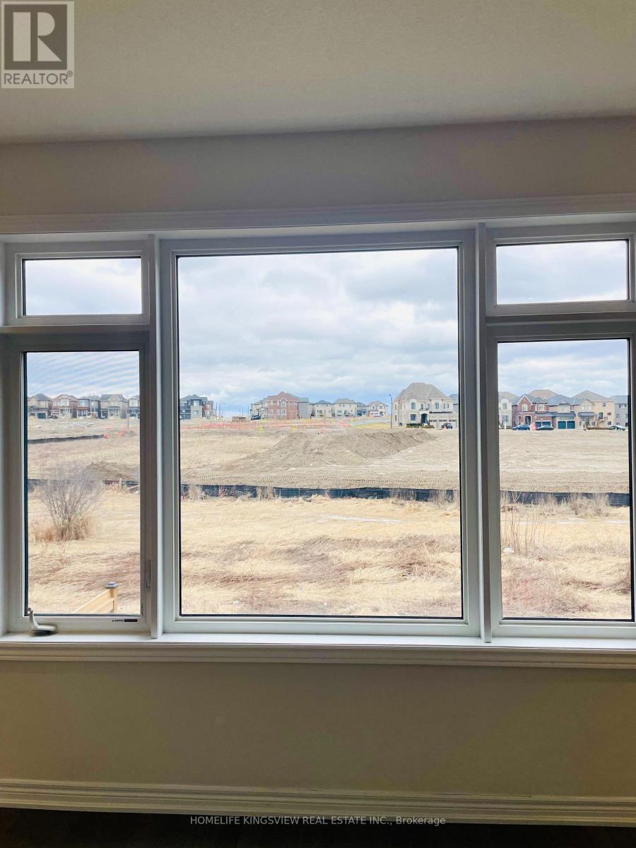 1371 Klondike Court, Oshawa, Ontario  L1H 8L7 - Photo 5 - E12972228