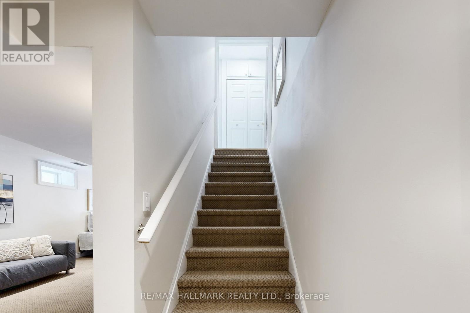 129 Knapton Drive, Newmarket, Ontario  L3X 3B4 - Photo 30 - N12972010