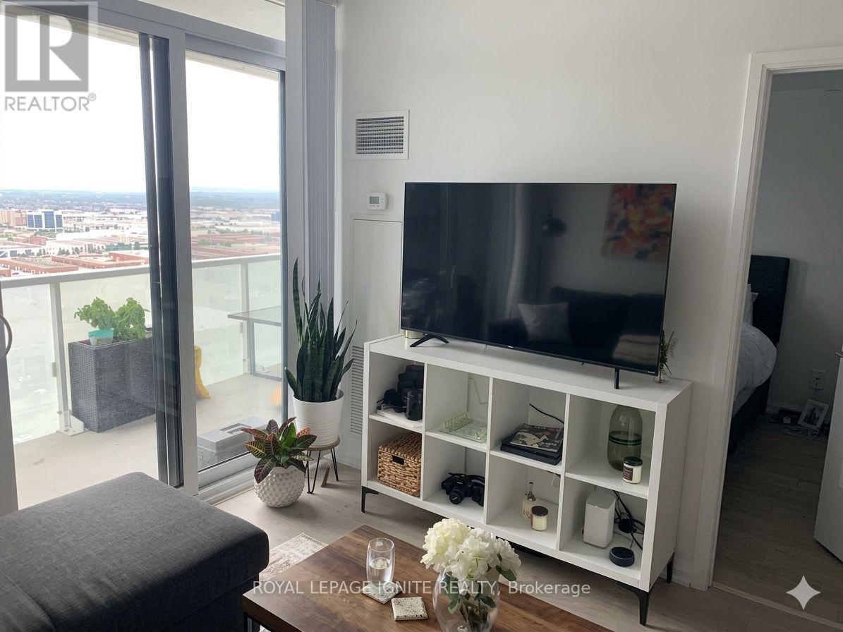 2512 - 7895 Jane Street, Vaughan, Ontario  L4K 2M7 - Photo 2 - N12972032