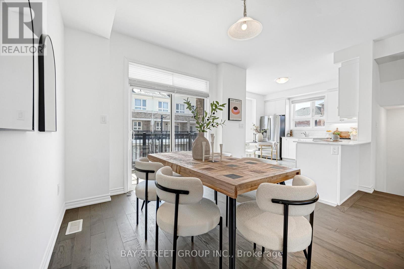 61 Massachusetts Lane, Markham, Ontario  L6E 0V6 - Photo 10 - N12972100