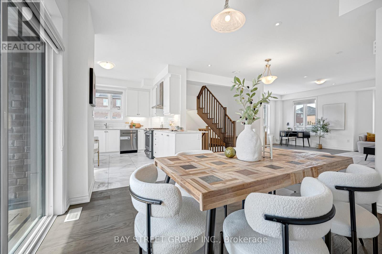 61 Massachusetts Lane, Markham, Ontario  L6E 0V6 - Photo 11 - N12972100