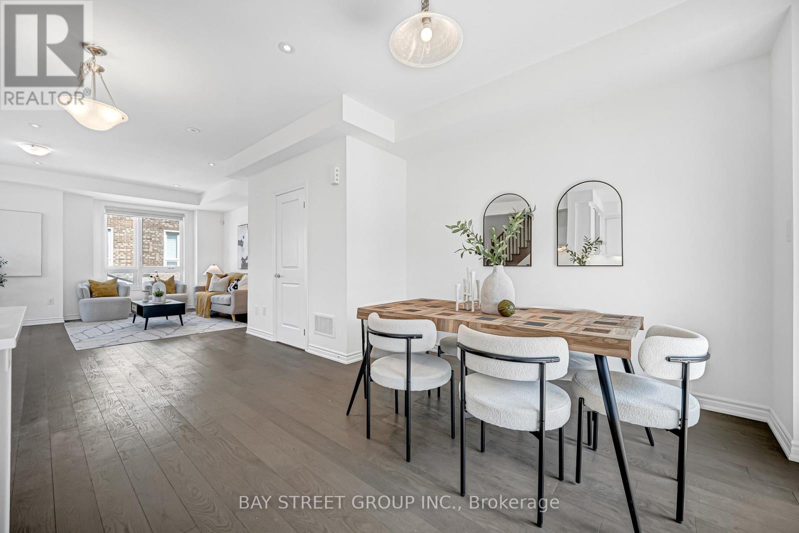 61 Massachusetts Lane, Markham, Ontario  L6E 0V6 - Photo 12 - N12972100