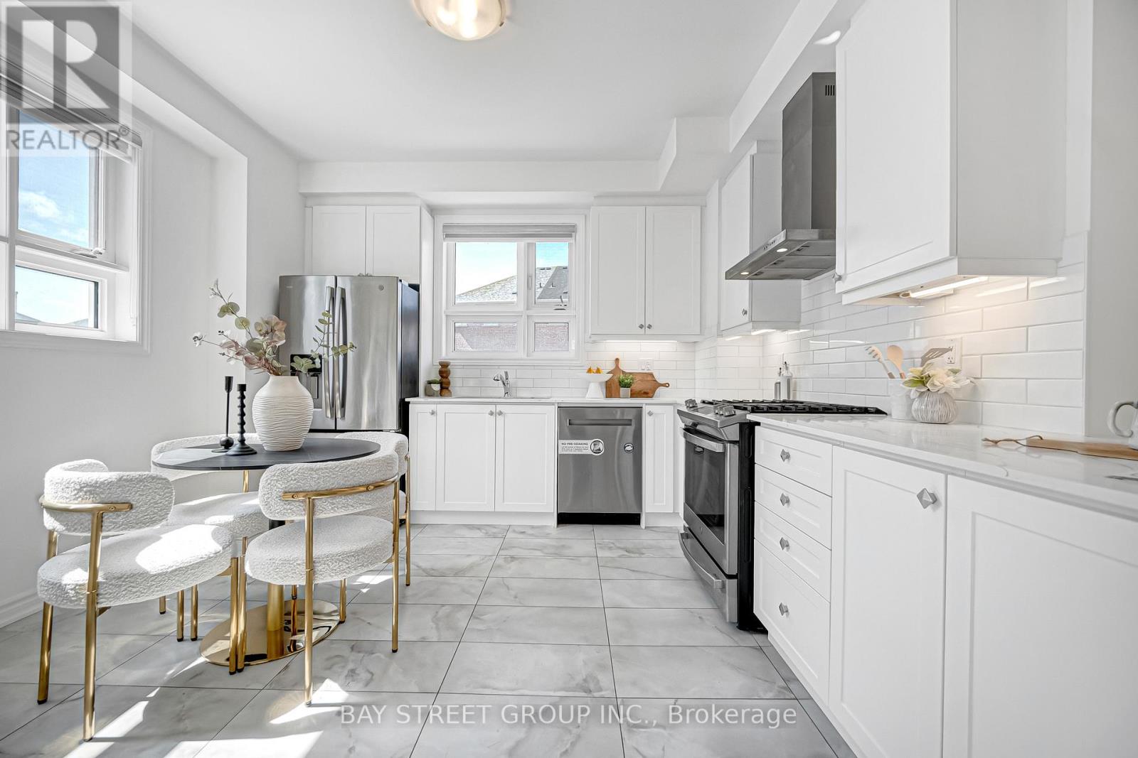 61 Massachusetts Lane, Markham, Ontario  L6E 0V6 - Photo 13 - N12972100