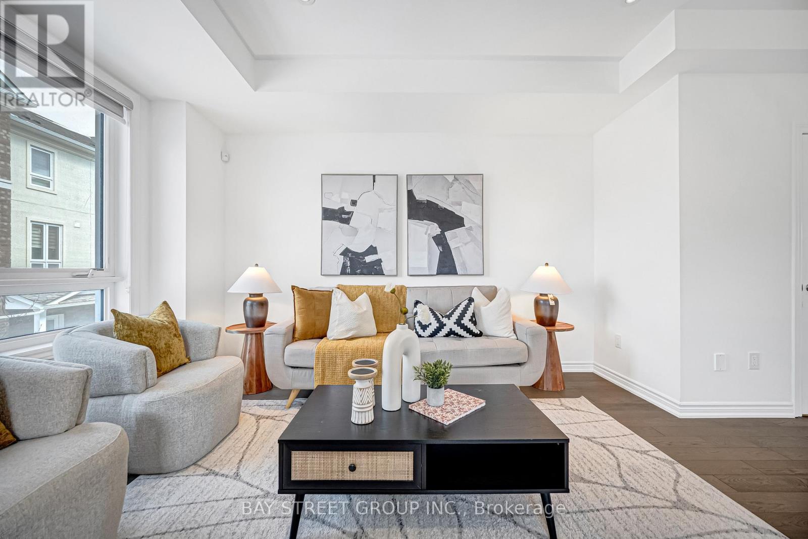 61 Massachusetts Lane, Markham, Ontario  L6E 0V6 - Photo 6 - N12972100