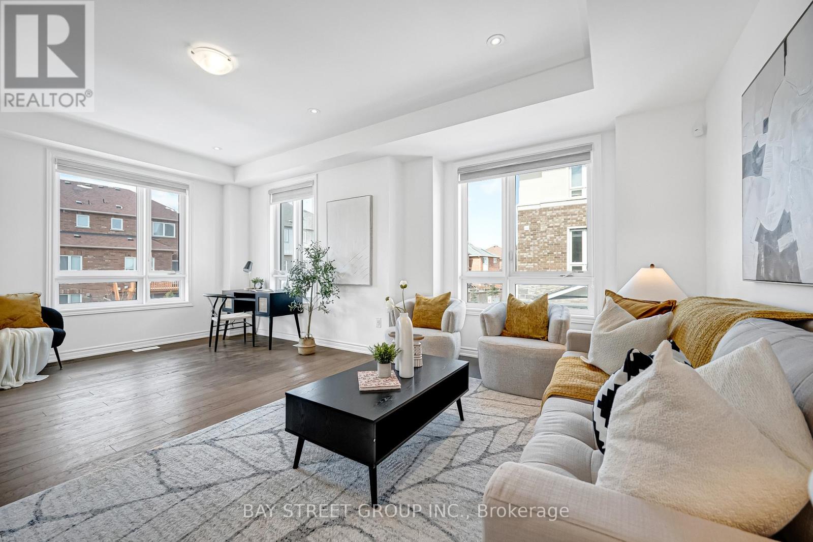 61 Massachusetts Lane, Markham, Ontario  L6E 0V6 - Photo 7 - N12972100