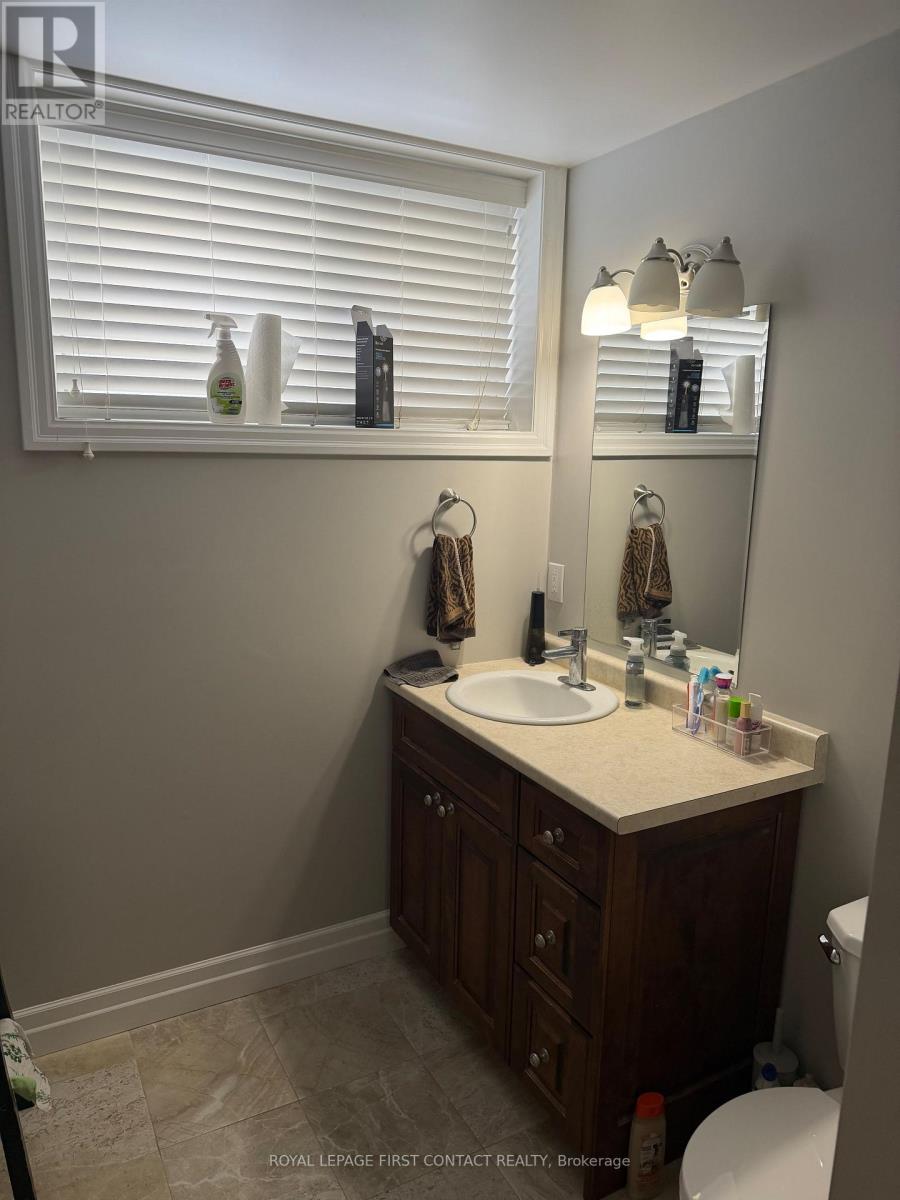 Lower - 3178 Oak Street, Innisfil, Ontario  L9S 2K3 - Photo 8 - N12972164