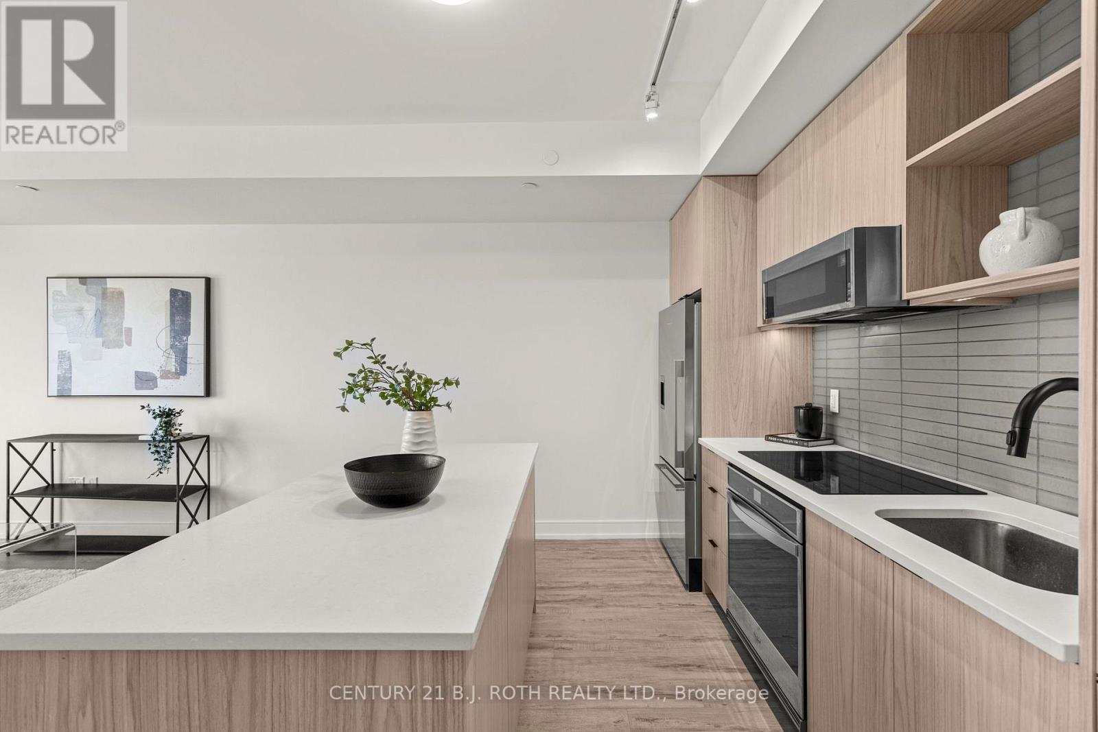 715 - 185 Dunlop Street E, Barrie (Lakeshore), Ontario  L4M 1B2 - Photo 9 - S12972024