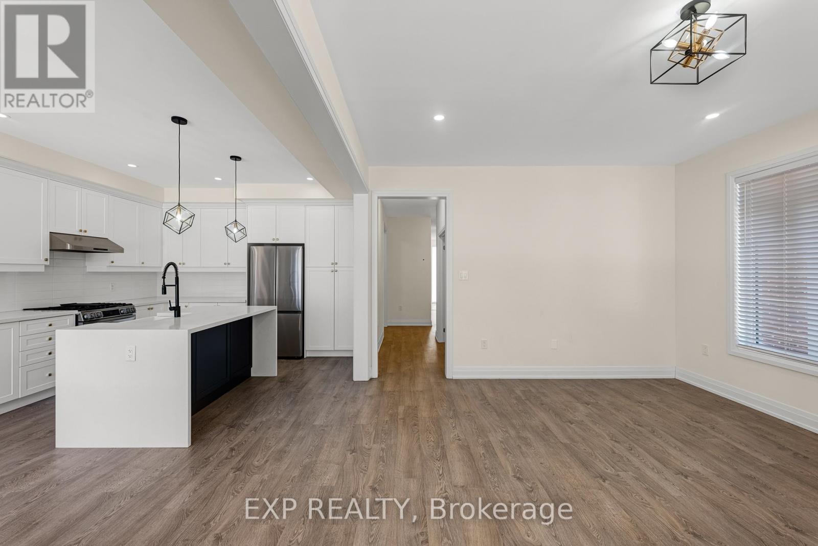 20 Daffodil Road, Springwater (Midhurst), Ontario  L0L 1Y3 - Photo 16 - S12972130