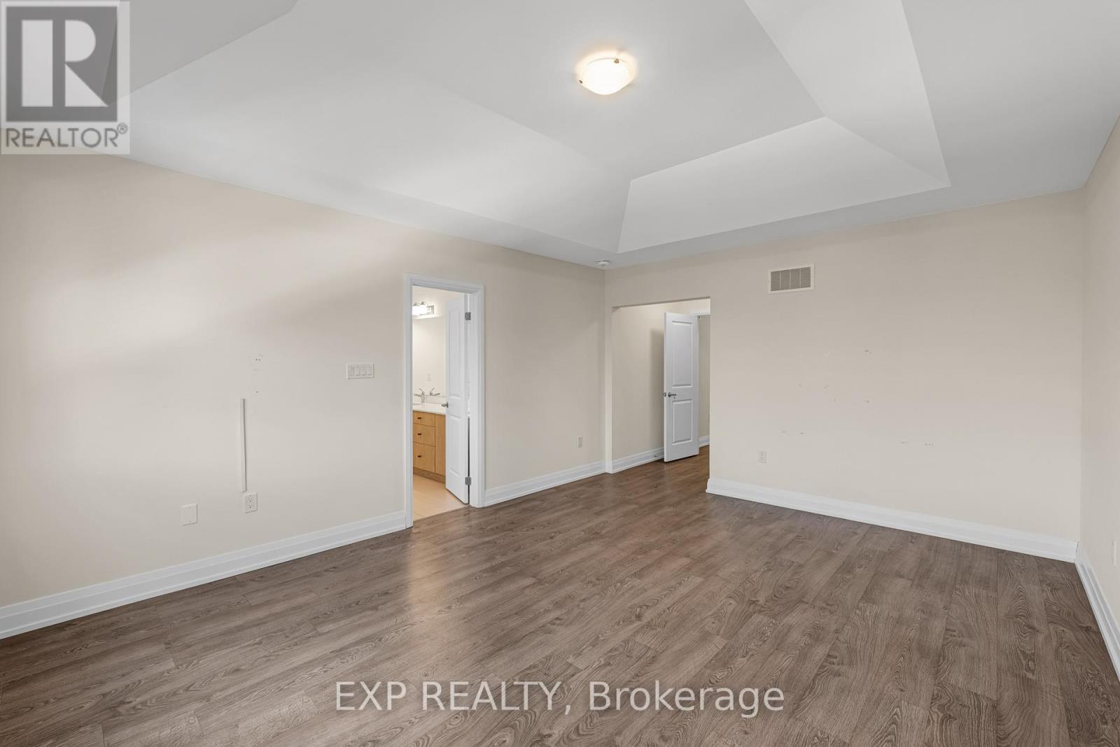 20 Daffodil Road, Springwater (Midhurst), Ontario  L0L 1Y3 - Photo 24 - S12972130