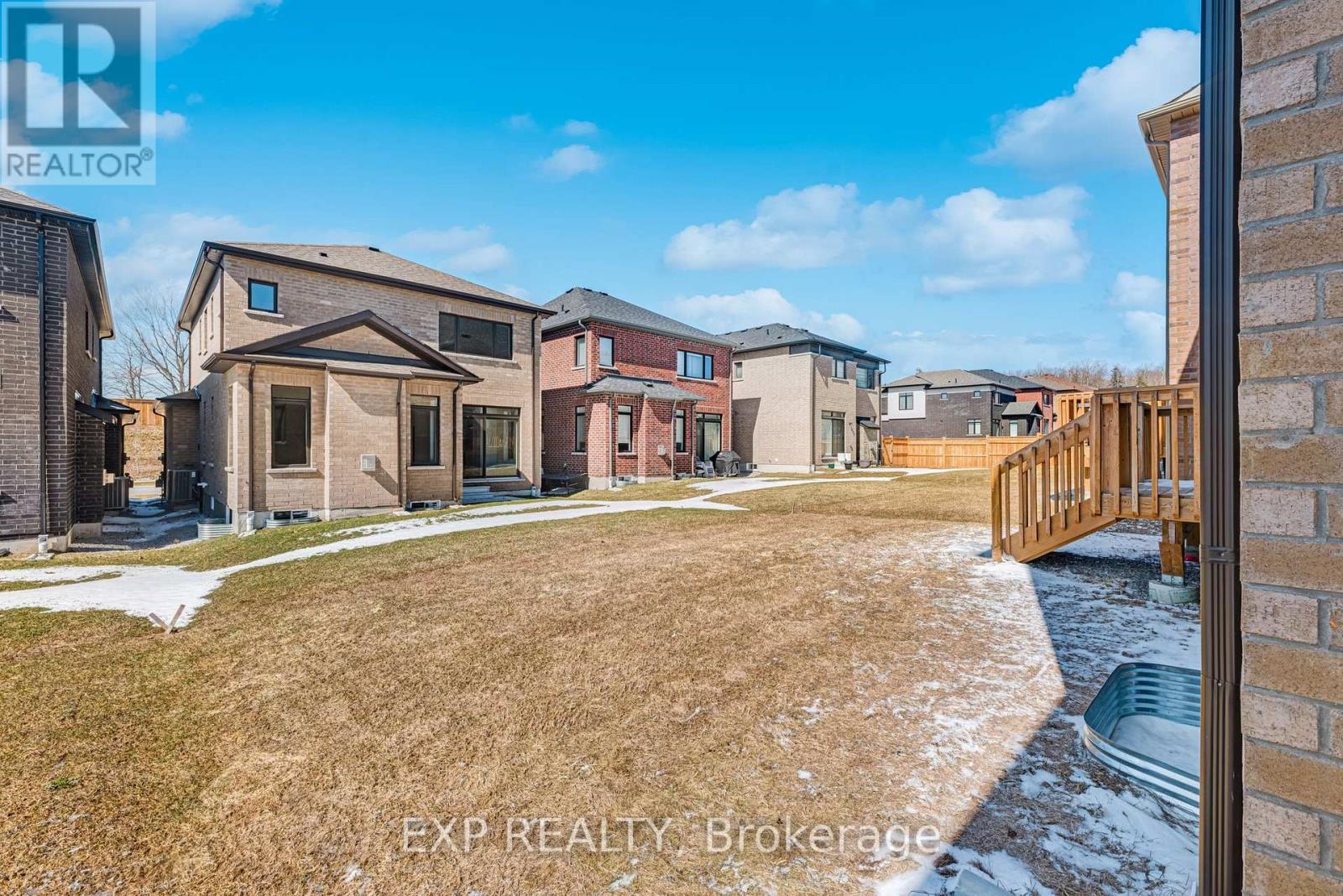 20 Daffodil Road, Springwater (Midhurst), Ontario  L0L 1Y3 - Photo 38 - S12972130