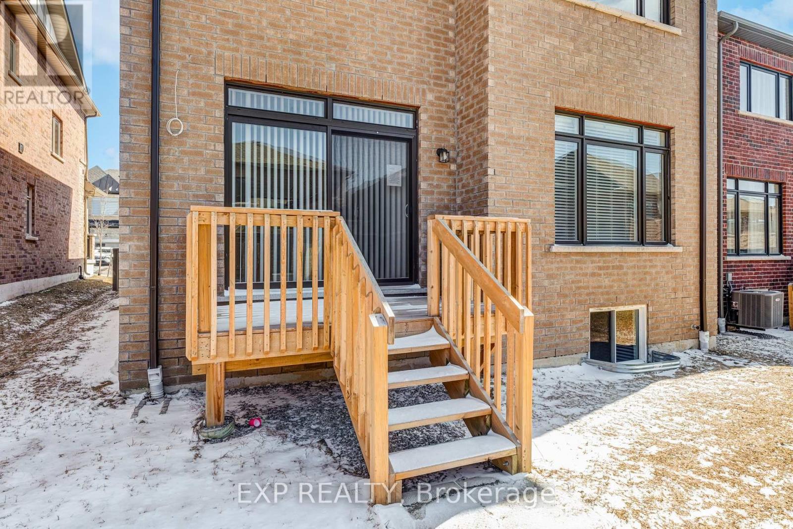 20 Daffodil Road, Springwater (Midhurst), Ontario  L0L 1Y3 - Photo 40 - S12972130