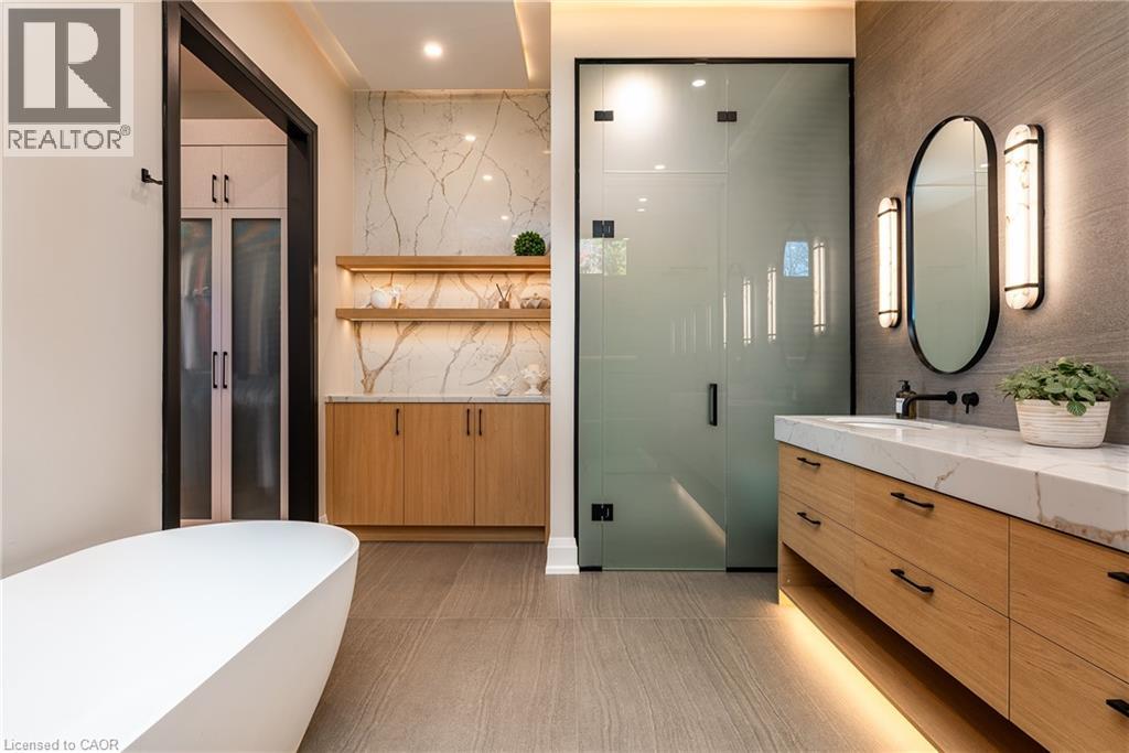 121 Edgecliffe Place, Burlington, Ontario  L7L 3Z2 - Photo 31 - 40815746