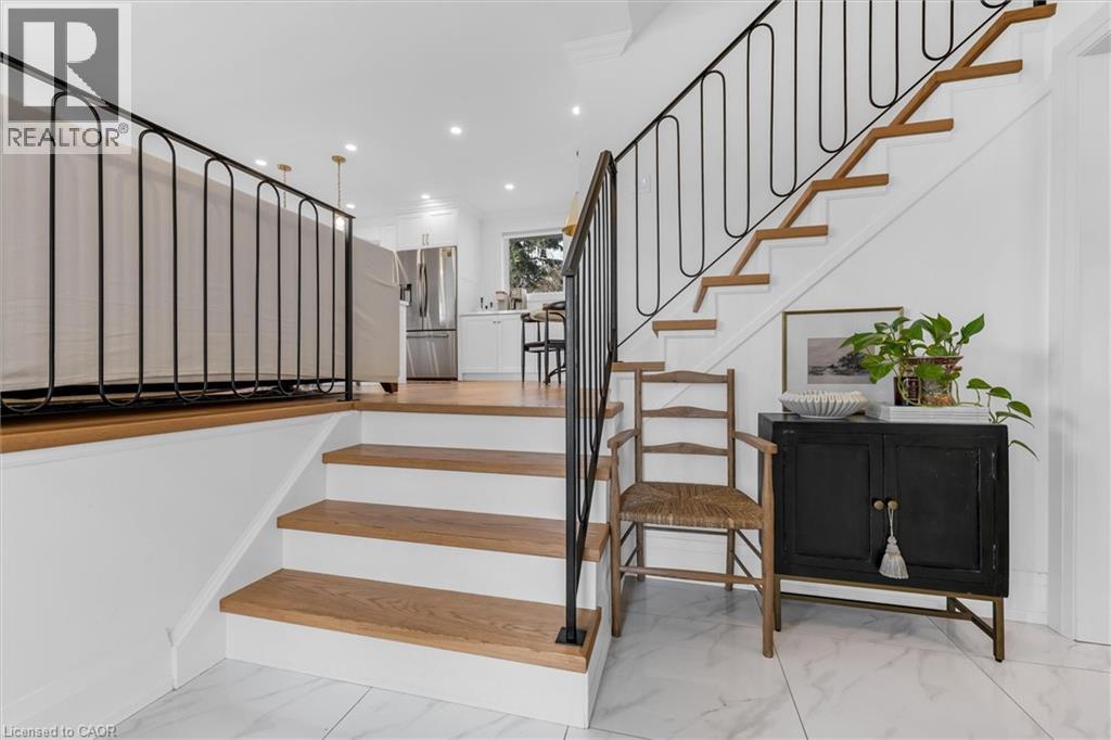 194 Solingate Drive, Oakville, Ontario  L6L 3T1 - Photo 5 - 40812837