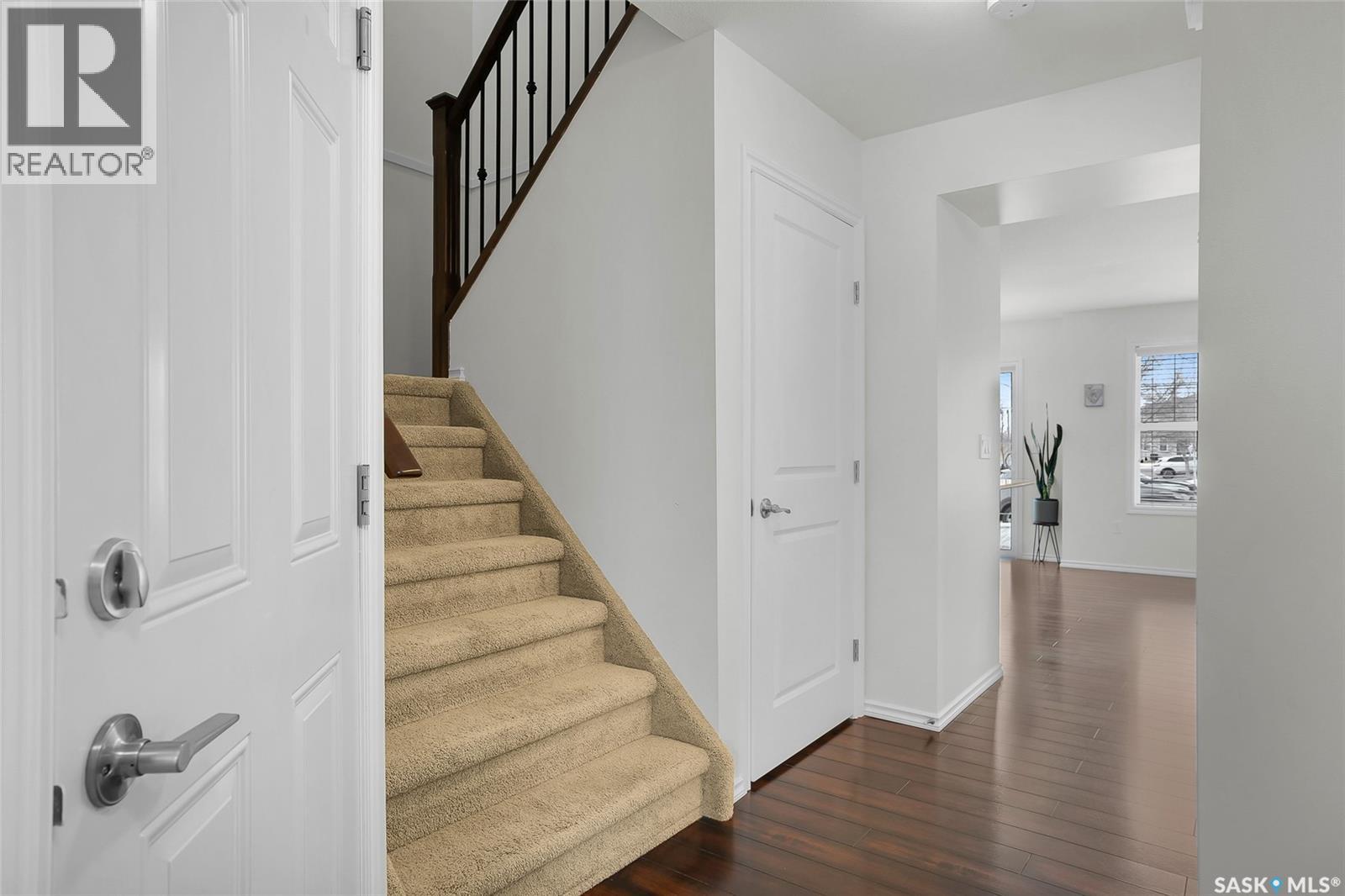 202 615 Lynd Crescent, Saskatoon, Saskatchewan  S7T 0G7 - Photo 3 - SK032293