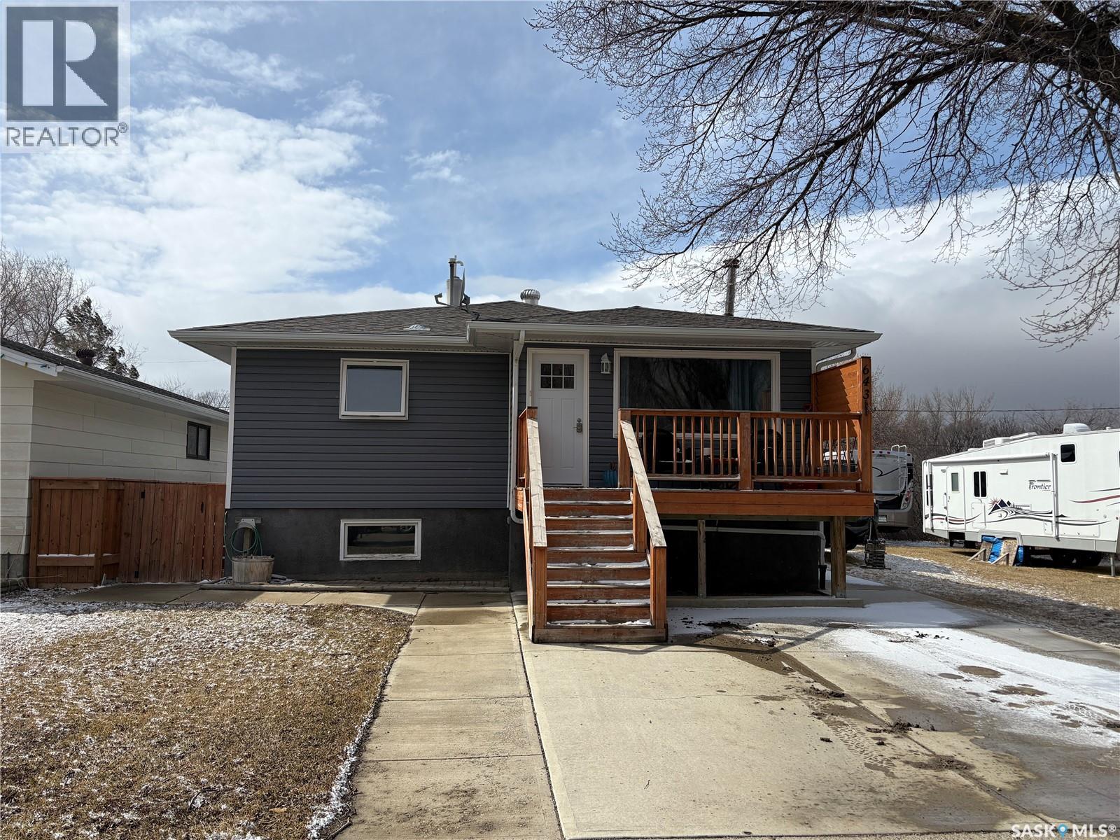 643 3rd STREET W, Shaunavon, Saskatchewan