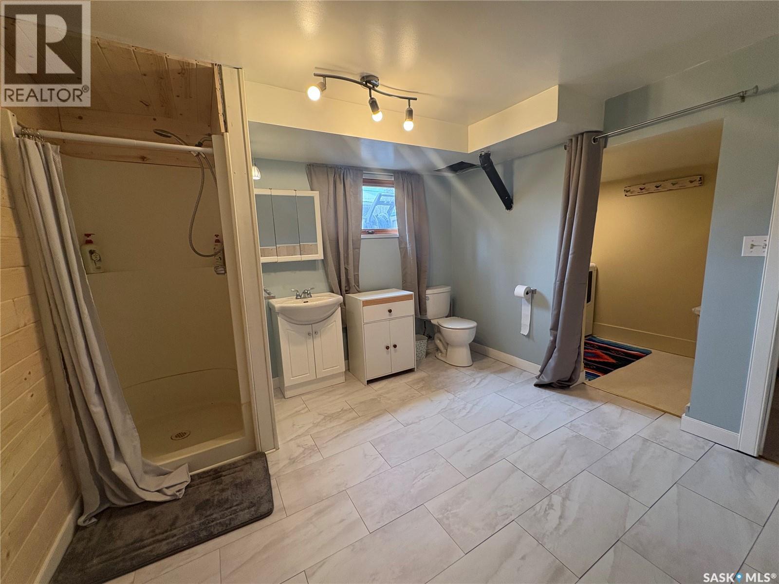 643 3rd Street W, Shaunavon, Saskatchewan  S0N 2M0 - Photo 10 - SK032132