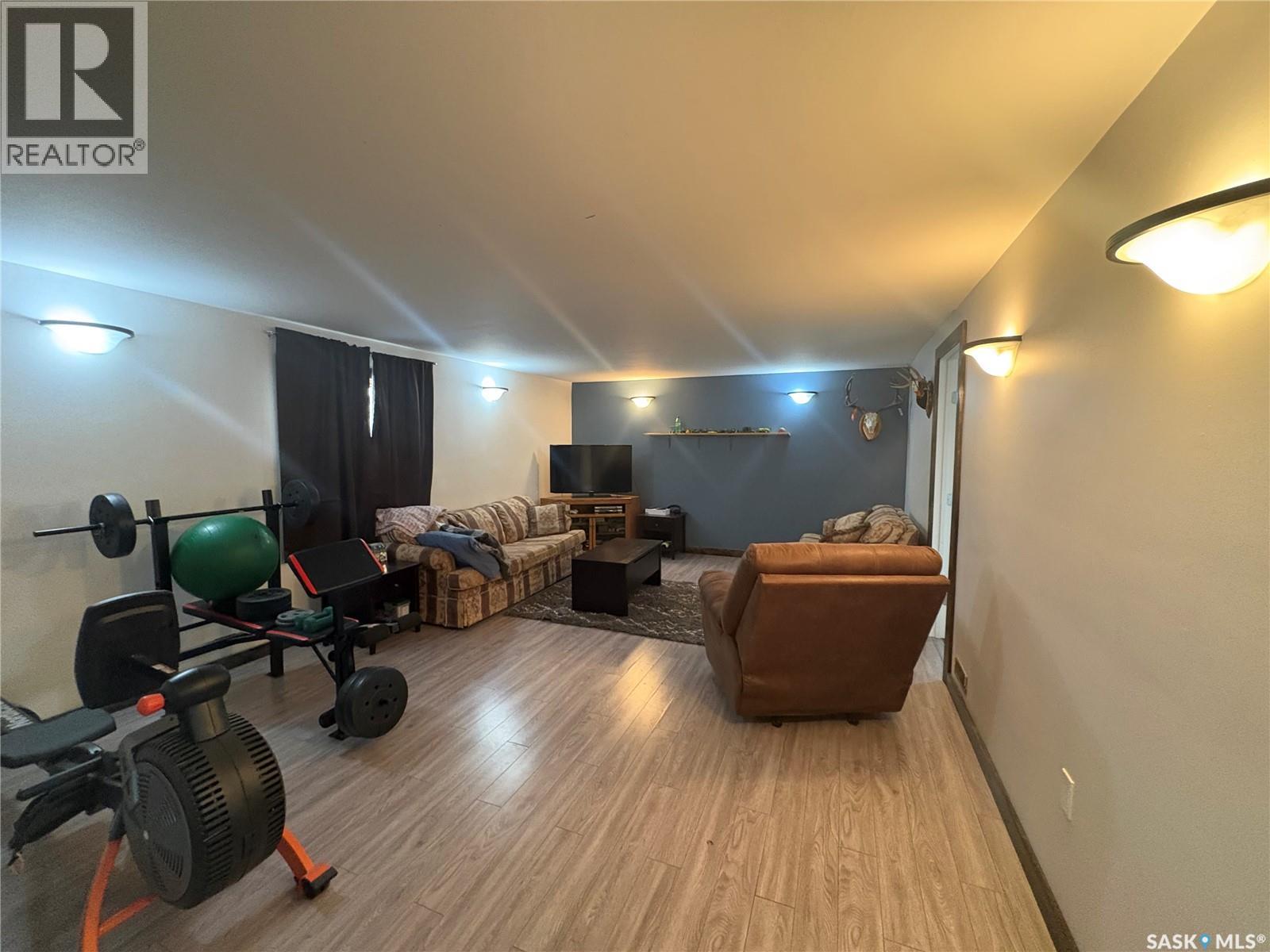 643 3rd Street W, Shaunavon, Saskatchewan  S0N 2M0 - Photo 14 - SK032132