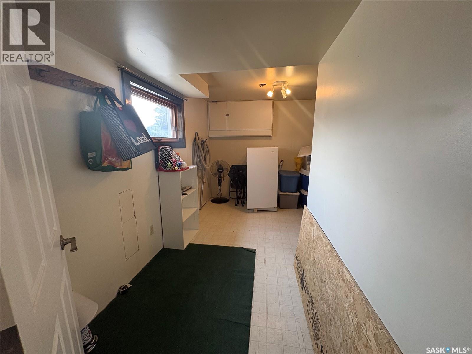 643 3rd Street W, Shaunavon, Saskatchewan  S0N 2M0 - Photo 16 - SK032132