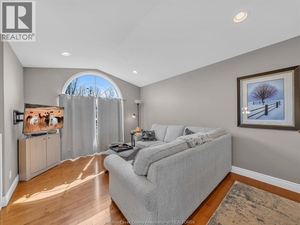 120 Higgins, Amherstburg, Ontario  N9V 4C6 - Photo 9 - 26007398