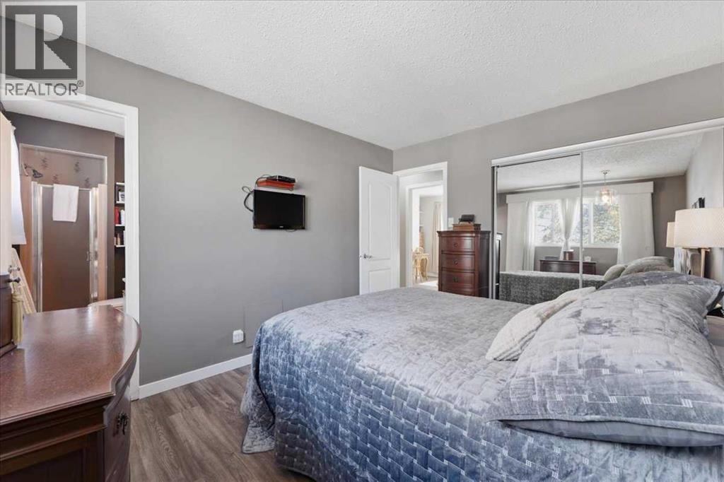 6004 Louise Road Sw, Calgary, Alberta  T3E 5V2 - Photo 31 - A2292002