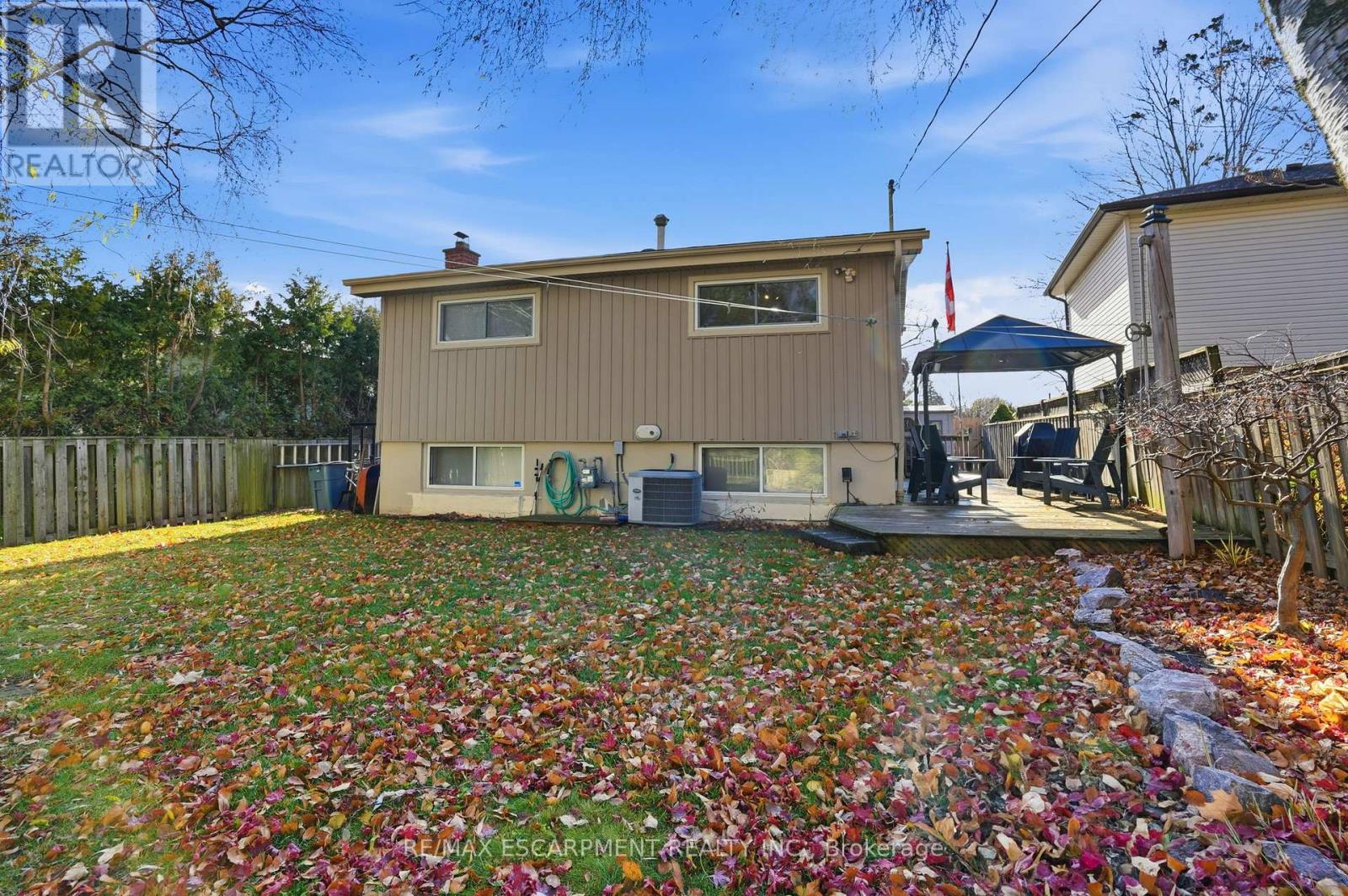 345 Erindale Drive, Burlington, Ontario  L7L 4T3 - Photo 37 - W12972020