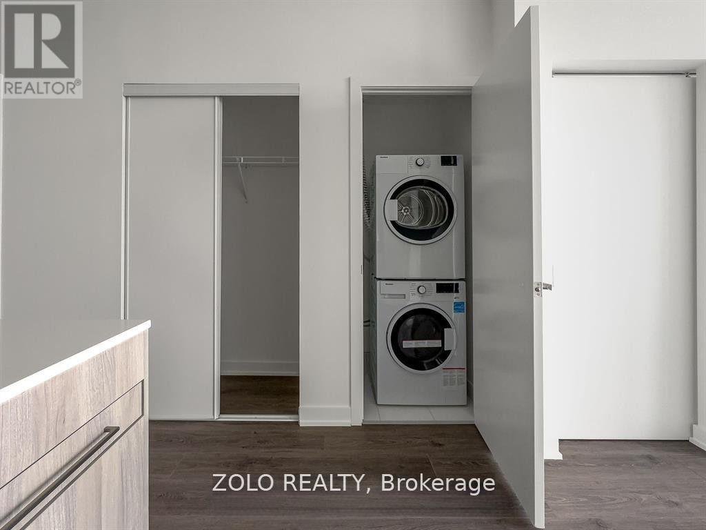 1801 - 28 Ann Street, Mississauga, Ontario  L5G 0E1 - Photo 6 - W12972056