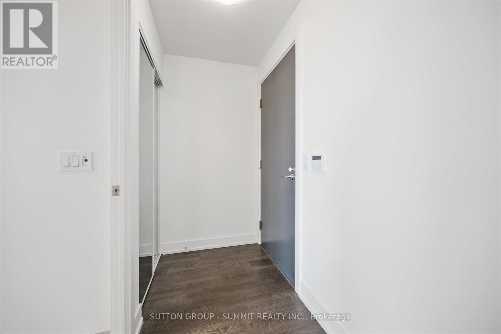 1429 - 5 Mabelle Avenue, Toronto, Ontario  M9A 0C8 - Photo 5 - W12972088