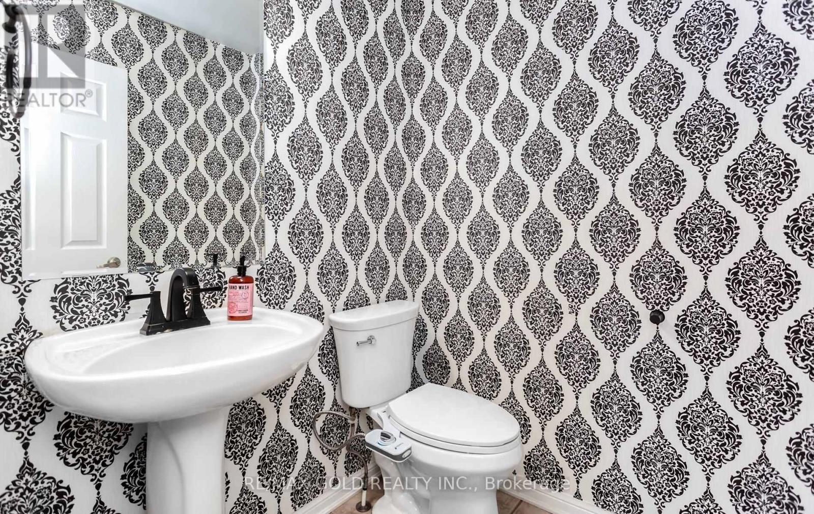 644 Scott Boulevard, Milton, Ontario  L9T 0P2 - Photo 25 - W12972096