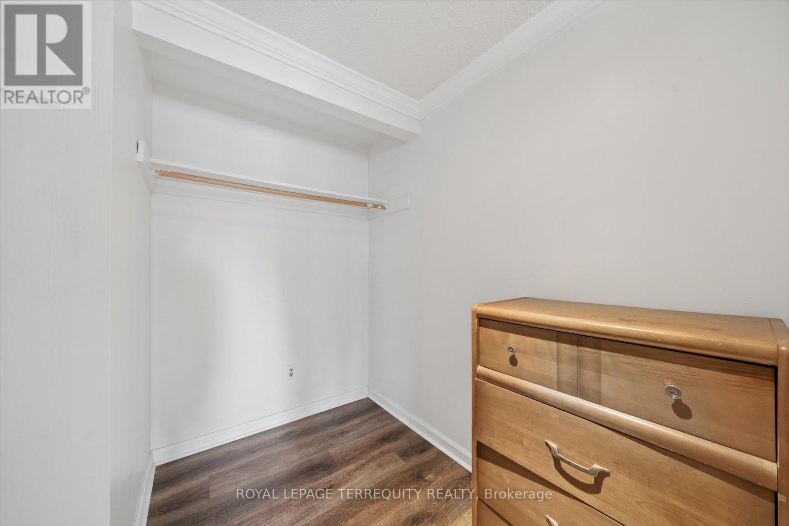 1825 Hyde Mill Crescent, Mississauga, Ontario  L5N 0A7 - Photo 22 - W12972174