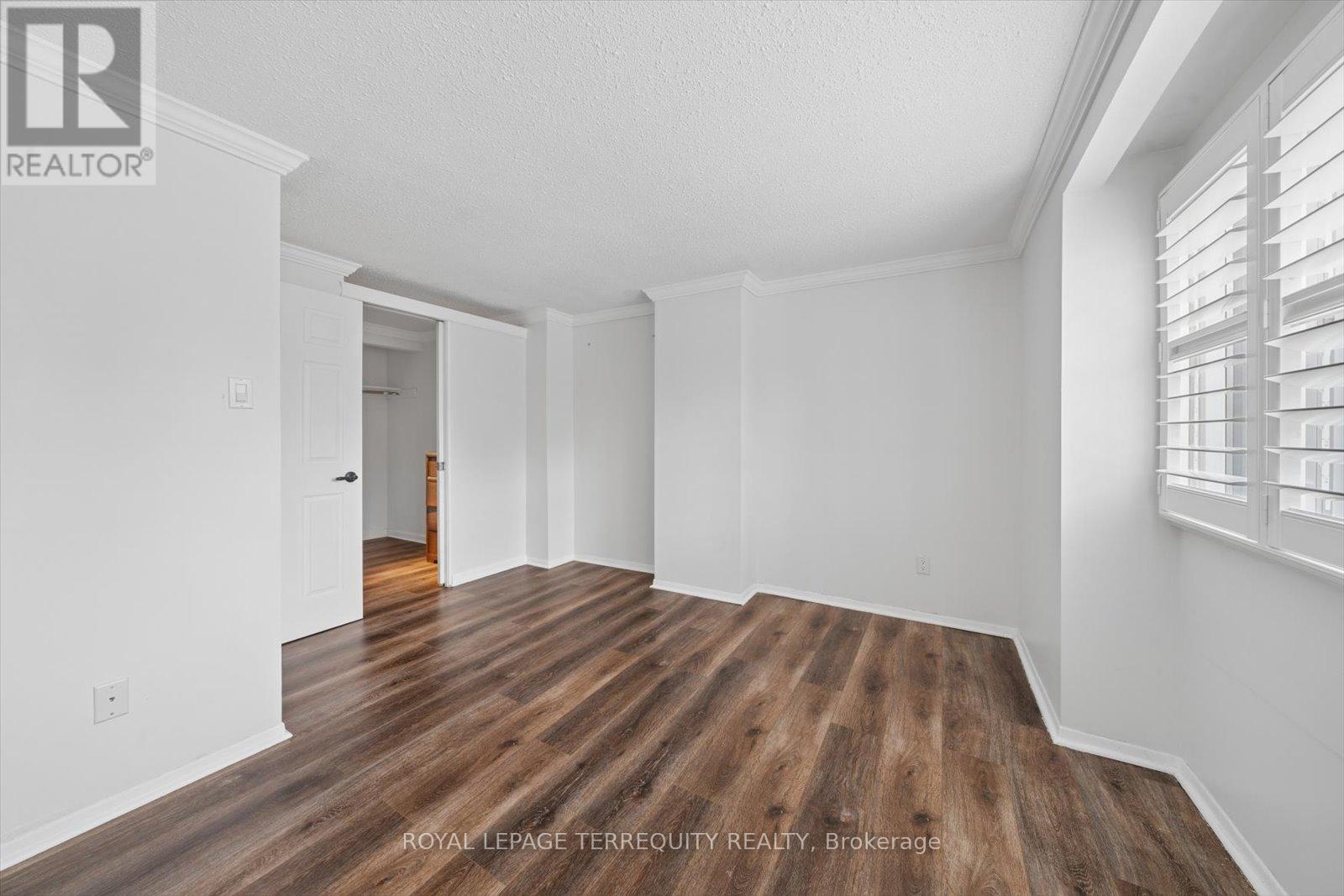 1825 Hyde Mill Crescent, Mississauga, Ontario  L5N 0A7 - Photo 24 - W12972174