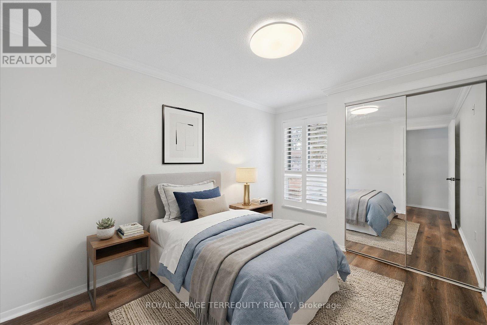 1825 Hyde Mill Crescent, Mississauga, Ontario  L5N 0A7 - Photo 28 - W12972174