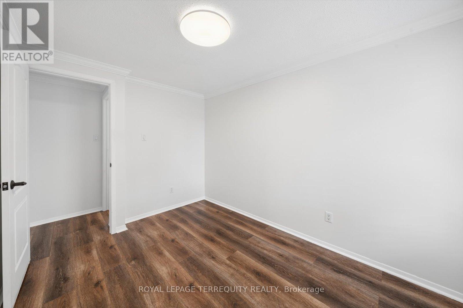 1825 Hyde Mill Crescent, Mississauga, Ontario  L5N 0A7 - Photo 30 - W12972174