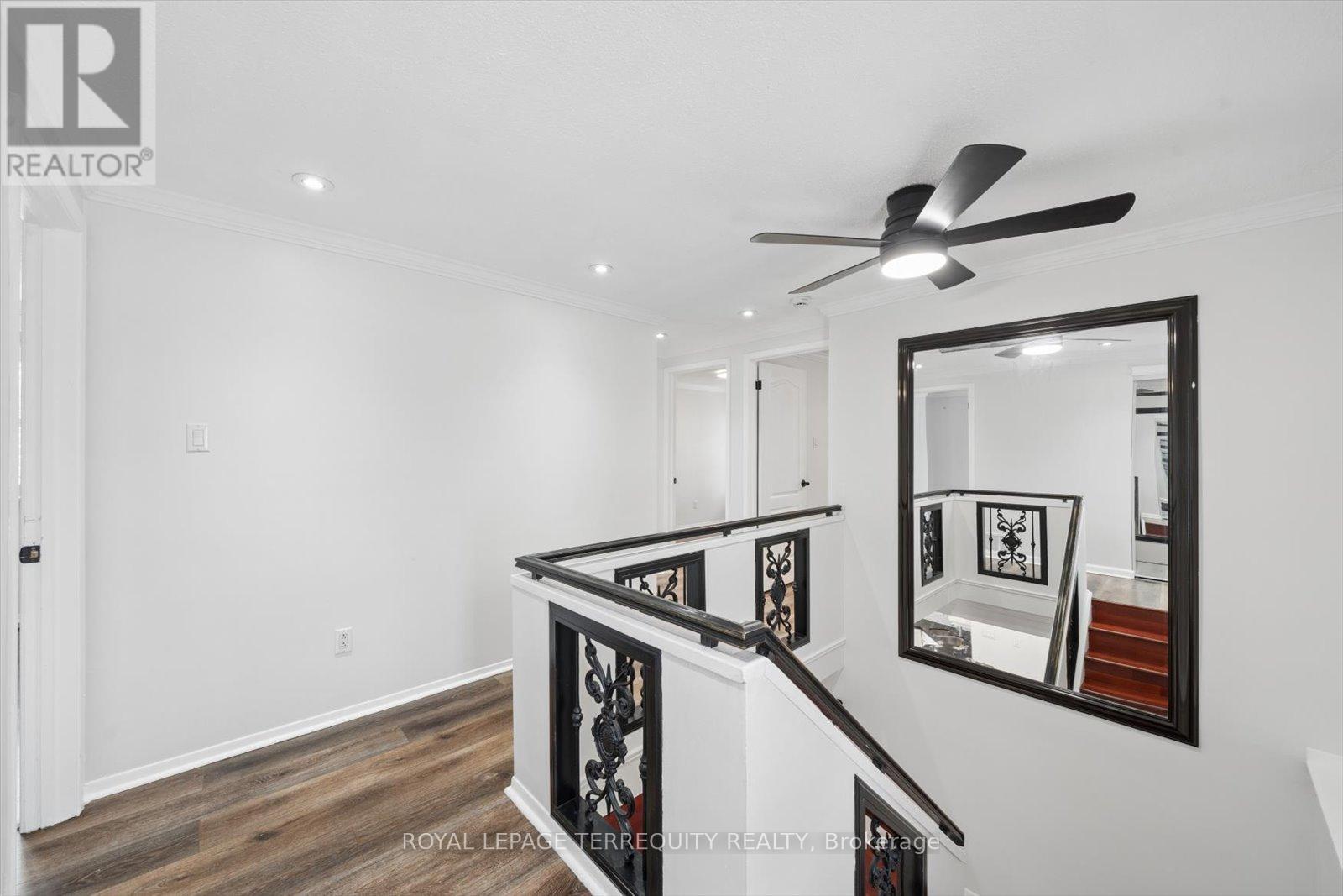 1825 Hyde Mill Crescent, Mississauga, Ontario  L5N 0A7 - Photo 31 - W12972174