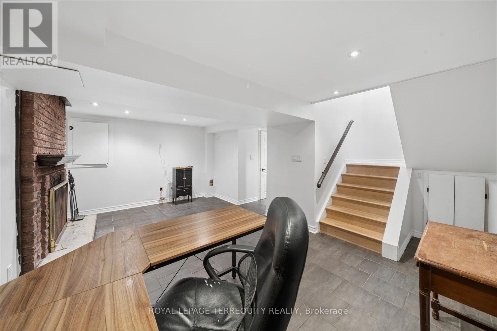 1825 Hyde Mill Crescent, Mississauga, Ontario  L5N 0A7 - Photo 39 - W12972174