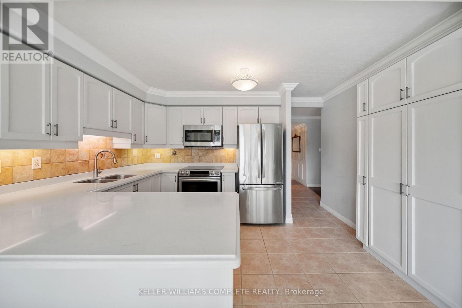 404 - 1272 Ontario Street, Burlington, Ontario  L7S 2L8 - Photo 10 - W12972222